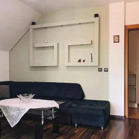 Kokiche Apartament *
